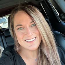 anyone else have freshman student that wants to come home half way through  the semester super unhappy and wanting to scale down