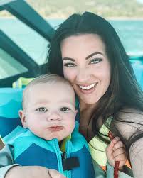 Brittney Howell (@brittneyb_howell) • Instagram photos and videos