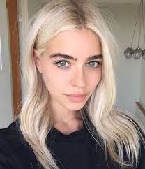 Creamy Blonde Hair Black Eyebrows Platinum Blonde Hair Platinum Blonde Hair Color Bleached Hair