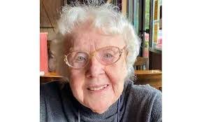 Deborah Reck's Instagram, Twitter & Facebook