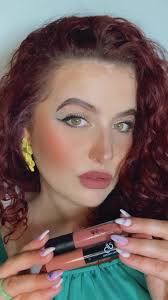 Golden Rose Longstay Liquid Matte Lipstick 45 Smart Lips 02