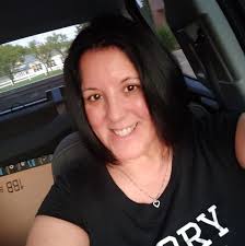 My doctor is sending me to bariatric within a month or two he says and I  have no idea what to expect I'm currently 322 lbs. what is a reasonable  amount to