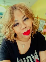 We had time today!! 🙌🏽🙌🏽😭🔥Can ya'll tell by my hair?!? 🤷🏽‍♀️😂  Anyway, about this dress. This dress was made last year by an awesome  designer and his name is @gdesignme. Because of