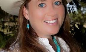 Cassandra Sutton's Instagram, Twitter & Facebook