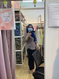 The interior of kwc is bright and airy. Kenanga Wholesale Dah Keluarkan Stok Baju Raya Cantik Cantik Azwar Syuhada
