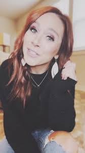 Natalie Lord's Instagram, Twitter & Facebook