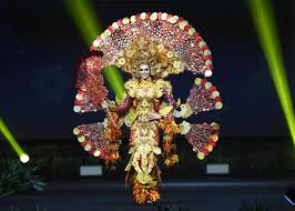 Witness the grandest national costumes of asian candidates in miss universe 2019. 10 Of The Best And Most Interesting National Costumes From Miss Universe 2018 Life News Top Stories The Straits Times