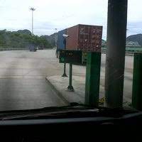 Untuk pengetahuan kau orang, surau plaza tol ni kita kena lalu depan tandas lepas tu baru jumpa surau. Plaza Tol Ipoh Selatan Toll Plaza In Ipoh
