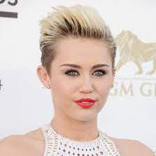 From mia farrow to zoe kravitz, here's a crash course on short hair in hollywood. Celebrities With Long And Short Hair Popsugar Beauty