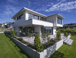 bei diesem haus stimmt das gesamtpaket homify haus ideen aussen haus hanglage haus