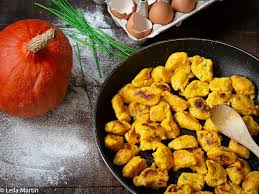 Knepfle De Potimarron Gnocchi De Potimarron A L Alsacienne Recette Gnocchi Alimentation Potimarron