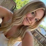 Alyssa Mertens's Instagram, Twitter & Facebook