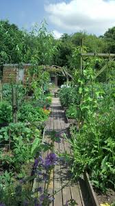 Le Plus Recent Totalement Gratuit Joli Potager Style Plus A Ce Sujet Www Garten De En 2020 Amenagement Jardin Jardin Potager Plan Potager