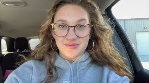 Mollie Sinclair's Instagram, Twitter & Facebook