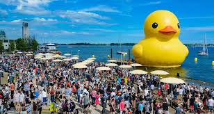 Giant Rubber Duck Helped Plunge 7 6m Into Toronto S Economy Venture