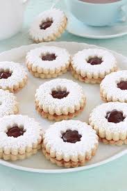 Sables A La Confiture Extra Fondants Recipe Desserts Shortbread Biscuits Biscuits
