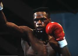 Poings, pieds, coudes le muay thai est tiré des pratiques martiales ancestrales du muay boran (boxe traditionnelle). Champion Du Monde Wbc Archive Zeitblatt Magazin