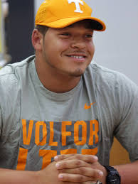 Tennessee Vols signee Eric Crosby keeps promise to mom to pay for college