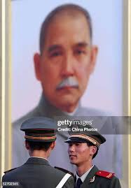 86 Sun Yat Sen Portrait At Beijing Tiananmen Square Stock Photos, High-Res  Pictures, and Images
