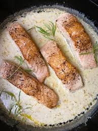 Saumon Sauce A La Creme Citronnee In 2020 Food Comfort Food Pork
