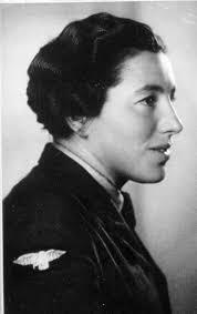 La bella y la bestia, ya me enteré, si me dices que sí, me niego, pero te conocí, amigos con derechos, lo intenté todo. Emma Reik Wikipedia