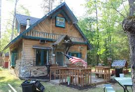 The tree house is a 1 bedroom log cabin made for two that is perfect for romantic cabin getaways. 12 Amazing Midwest Weekend Getaways Paulina On The Road