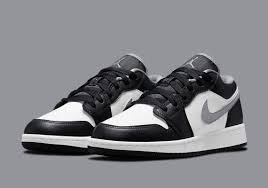 Maybe you would like to learn more about one of these? Air Jordan 1 Low Black Medium Grey 553560 040 Sneakernews Com