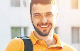 Alex Ratcliff's Instagram, Twitter & Facebook