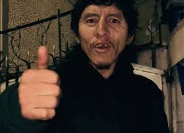 Furcio", el querido comediante de la TV, ahora cuida autos en la calle; así  fue captado en la Ciudad de México