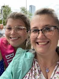 Debbie Alphin's Instagram, Twitter & Facebook