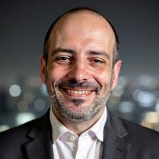 Master People Management: Prioritize Tasks and Meet Deadlines