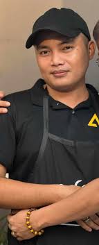 Sino pong nakakakilala dito, namimiss ko lang sya😊