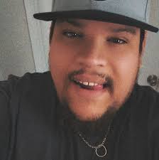 Long fantasy series recommendations with multiple books