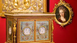 Large sélection de produits au meilleur prix | livraison gratuite à partir de 25€ | entreprise française . Hofmobiliendepot La Collections Imperiale De Meubles Anciens