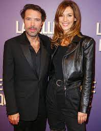 L'actrice a été choisie comme maîtresse de cérémonie pour le festival de cannes 2021, qui se déroulera entre les 6 et 7 juillet prochains, a fait. Nicolas Bedos Et Doria Tillier En Couple A L Ecran Separes A La Ville Elle