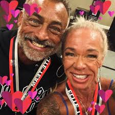 Does a black Chevrolet Camaro look good with tinted windows?