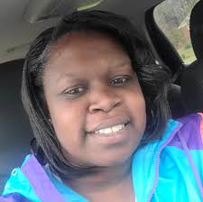 Let's be honest, we all wish 's would bring back that Crispy Chicken Snack  Wrap 👀 Which discontinued item do you miss the most? Read more about them  here: https://delish.visitlink.me/5DvUw6