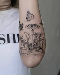 Combined with the rising popularity of korean tattoo artists on instagram, this apparent fact has seemed to capture the western world's curiosity. Black And White Figural Tattoos With A Macabre Twist By Korean Tattoo Artist Oozy Colossal
