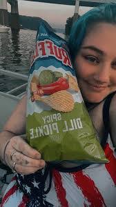 Amy Soules's Instagram, Twitter & Facebook