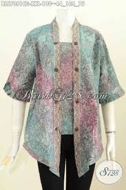 Desain baju batik wanita modern baju batik menjadi salah satu pakaian wajib yang ada di lemari bagi masyarakat. Baju Batik Perempuan Gemuk Blus Batik Kutubaru Nan Elegan Desain Etnik Nan Seksi Bahan Halus Nyaman Di Pakai Proses Cap Gradasi Bls7081cg Xxl Toko Batik Online 2021