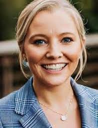 Daisy Meredith's Instagram, Twitter & Facebook