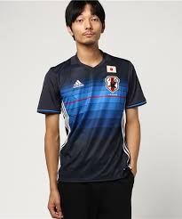アディダス ジャパン株式会社は25日、「サッカー日本代表 2020 アウェイユニフォーム」を発表した。 ホームユニフォームで採用されているスカイ. Adidas ã‚¢ãƒ‡ã‚£ãƒ€ã‚¹ ã® 2016 ã‚µãƒƒã‚«ãƒ¼æ—¥æœ¬ä»£è¡¨ ãƒ›ãƒ¼ãƒ  ãƒ¬ãƒ—ãƒªã‚«ãƒ¦ãƒ‹ãƒ•ã‚©ãƒ¼ãƒ  åŠè¢– Tã‚·ãƒ£ãƒ„ ã‚«ãƒƒãƒˆã‚½ãƒ¼ Wear