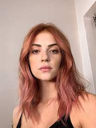 Karol tadeusz andreas was born on month day 1909, to karol andreas and nepomucena andreas (z d. Pin By Andrea Kztro On Karol Queiroz Pink Hair Dye Peach Hair Dying Hair