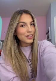 Chloe Mccollum's Instagram, Twitter & Facebook