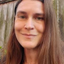 Lindsey Fields's Instagram, Twitter & Facebook