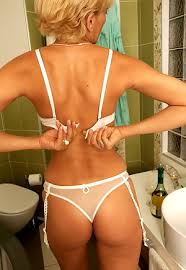 Busty milf bethany sweet 18.4k26 min. Fingering Pictures Women In Years Hot Mature And Older Women Porn