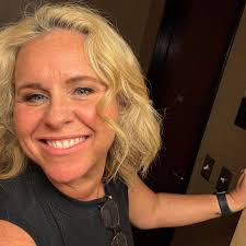 Hi Good Morning. I am in search of a massage studio in Franklin that offers  lymphatic drainage massage. I called most places in Franklin and they are  booked up! If you recommend