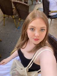 I am single from Russia 🇷🇺