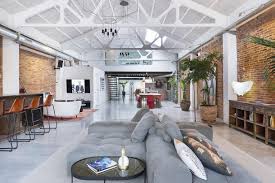 This Cool Spanish Home Makes A Stylish Case For Modern Loft Living In 2020 Modern Loft Loft Living Cozy House