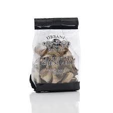 I porcini secchi, prima di essere utilizzati, vanno reidratati in ammollo in acqua fresca per almeno un'ora. Funghi Porcini Secchi Qualita Speciale Urbani Tartufi